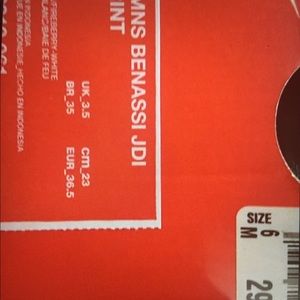 Brand new never worn Nike sandals